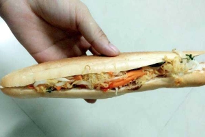 Ăn vặt Tứ Hải - Bánh Mì Que