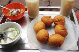 Ăn vặt Tuấn Hằng - Bánh Bao Chiên & Nem Chua Rán