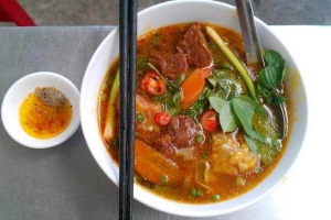 Ăn vặt Tuyết Vy - Sinh Tố, Giải khát, Hủ Tiếu & Bò Kho