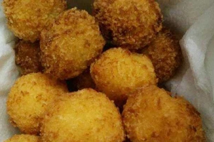 Ăn Vặt Út - Nguyễn Thượng Hiền