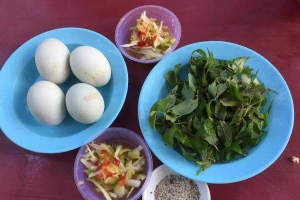 Ăn Vặt - Phan Bội Châu