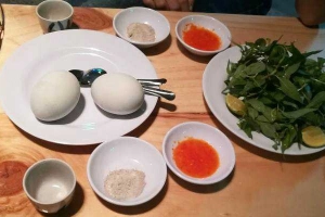 Ăn vặt Vịt Lộn Bé Gái