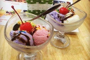 Ăn vặt Vương Quốc Kem