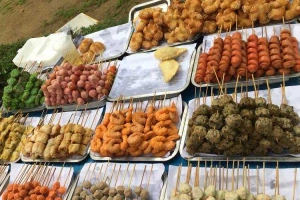 Ăn vặt Xe Xiên Que