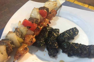 Ăn vặt Xiên Que Cu Tin