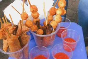 Ăn vặt Xiên Que - Trường THCS Phan Chu Trinh
