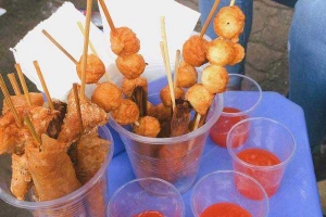 Ăn vặt Xiên Que Tự Chọn - Trường THCS Thăng Long