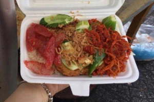 Ăn vặt Xôi & Bánh Mì - Nhà Sách Bách Khoa
