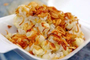 Ăn vặt Xôi Bắp Chè Đậu Bà Năm