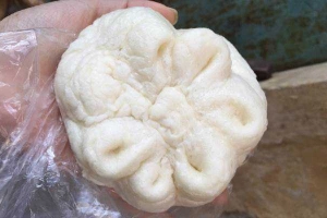 Ăn vặt Xôi Chè & Bánh Bao - Chợ Khâm Thiên