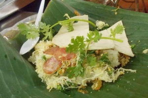 Ăn vặt Xôi Lá Chuối - Phan Xích Long