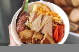 Ăn vặt Xôi Liên - Giảng Võ