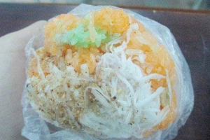 Ăn vặt Xôi Nắm Nguyễn Chí Diễu