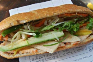 Ăn vặt Xôi Sườn & Bánh Mì