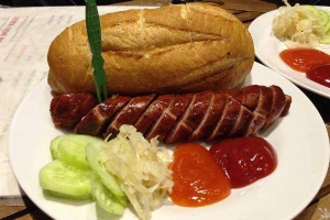 Ăn vặt Xúc Xích Đức Eric - Ba Mập Quán