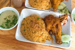 Quán Ăn Anh Anh - Cơm Gà & Cơm Sườn