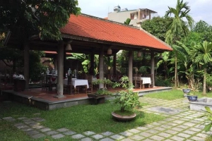 Anh Dzung - Garden, Restaurant & Hotel