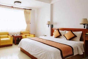 Anh Nhật Hotel