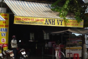 Anh Vy - Cơm Chiên Gà Xối Mỡ