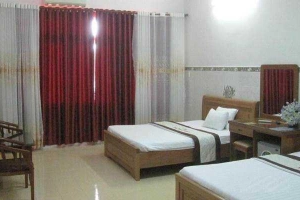 Ánh Xuân Hotel