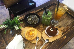 Aroi Dessert Cafe - Đường Láng