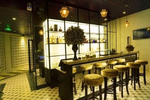 Aroma Rooftop - Phạm Hồng Thái