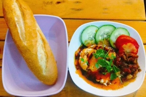 Quán Ăn B Sauce - Food & Drink