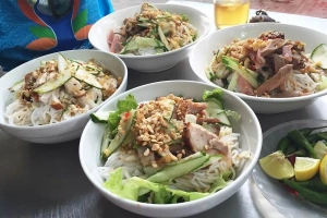 Quán Ăn Bún Mắm Bà Đông