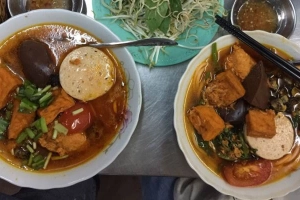 Quán Ăn Bà Giao - Bún Riêu Buôn Mê Thuột