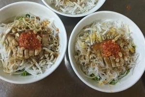 Quán Ăn Bà Thuyên - Bún Mắm Nêm Heo Quay