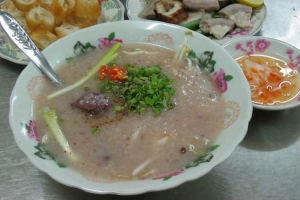 Quán Ăn Bà Tư - Cháo Lòng & Mì Quảng