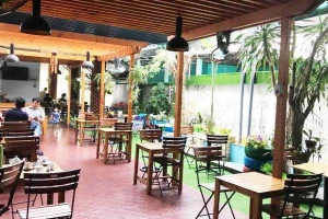 Bach's Cafe