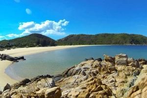Bãi Biển Ôm