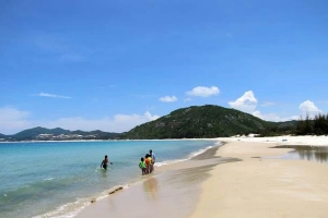 Bãi Biển Vịnh Hòa