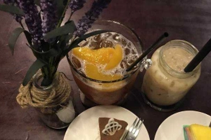 Bạn & Tôi Cafe - Trần Khắc Chân