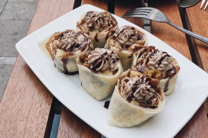 Quán Ăn Bánh Bà Trà - Bánh Crepe & Đồ Ăn Vặt