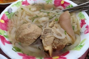 Quán Ăn Bánh Canh Bò Viên - Nguyễn Văn Nguyễn