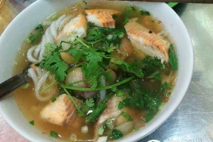 Quán Ăn Đông Hà - Bánh Canh Cá Lóc - Phan Đình Phùng