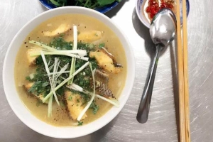 Quán Ăn Bánh Canh Cá Lóc - Chả Tôm