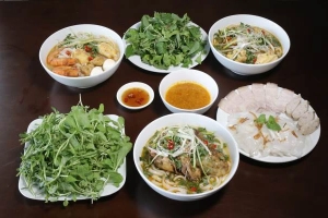 Quán Ăn Bánh Canh Cá Lóc - Hiếu Quảng Trị - Phan Đình Phùng