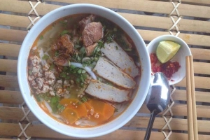 Quán Ăn Bánh Canh Chả Cá Miền Trung
