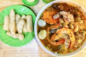 Quán Ăn Bánh Canh Cua 320 - 109 Nguyễn Biểu