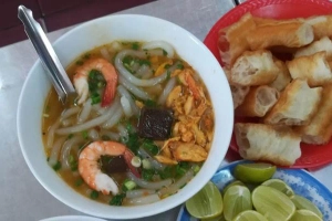 Quán Ăn Bánh Canh Cua - Hoàng Văn Thụ