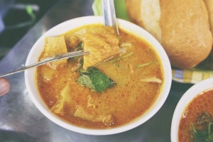 Quán Ăn Bánh Canh Cua & Phá Lấu Hẻm - Cách Mạng Tháng 8