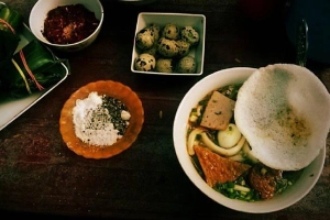 Quán Ăn Bánh Canh Đèn Dầu Hàn Thuyên