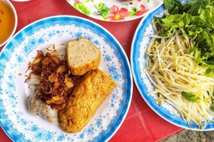 Quán Ăn Bánh Cuốn & Bánh Ướt Nóng - Vườn Lài