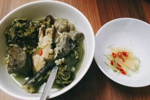 Quán Ăn Bánh Cuốn, Bún Chả & Gà Tần - Chiến Thắng
