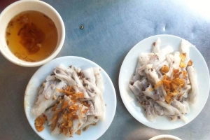 Quán Ăn Bánh Cuốn Cô Tân