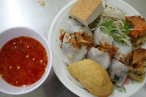 Quán Ăn Bánh Cuốn Nóng - Lê Văn Sỹ