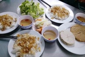 Quán Ăn Bánh Cuốn Tiến Hưng